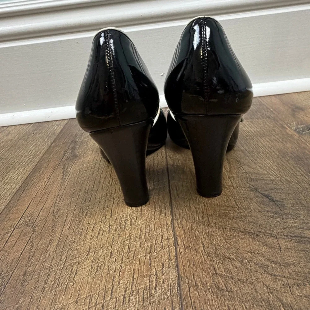 BCBGirls Mary Jane Patent Pumps Women 8B Black White